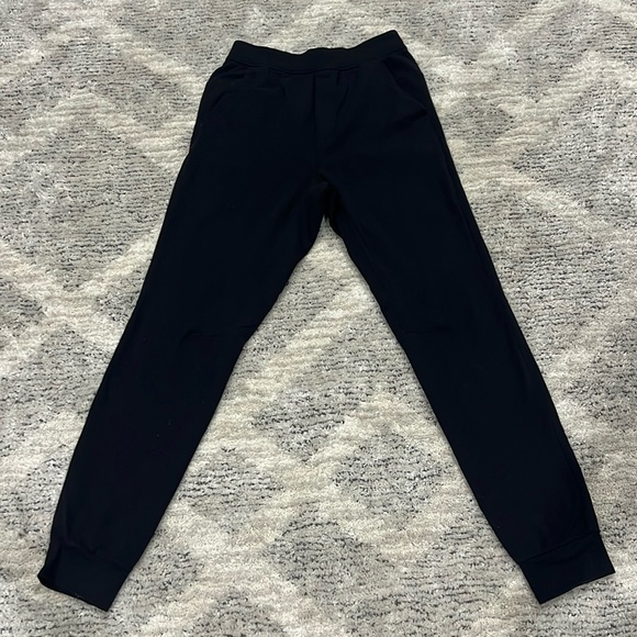 MENS LULULEMON BLACK JOGGER PANTS-XS!  LQQK!!! - Picture 1 of 6